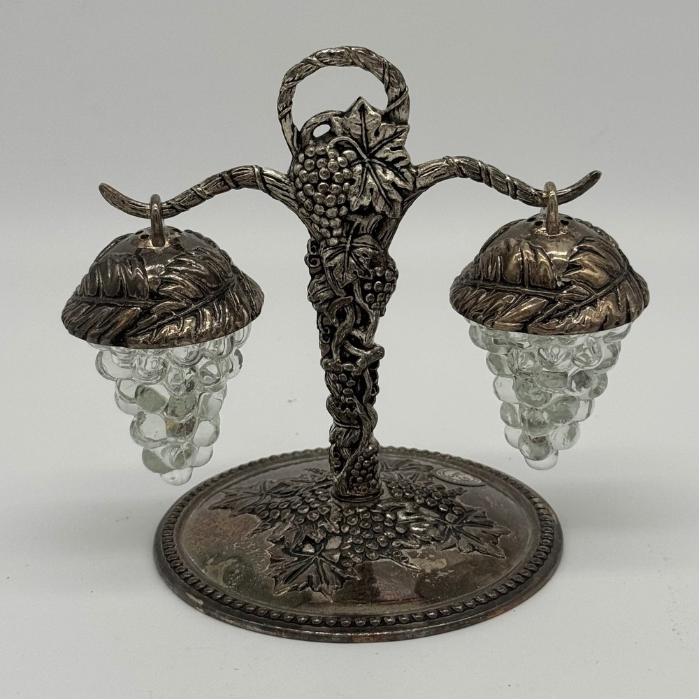 Vintage Godinger Silverplate Hanging Grape Salt Pepper Shakers Vine Stand Set